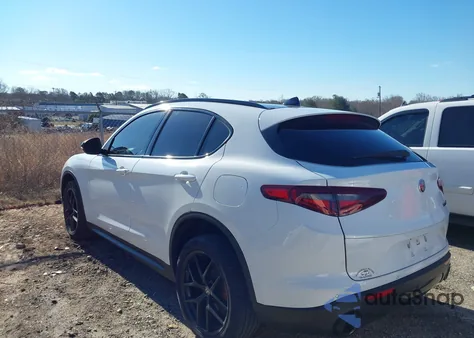 2019 Alfa Romeo Stelvio Rwd z USA, uszkodzony, nr VIN ZASPAJAN2K7C68996